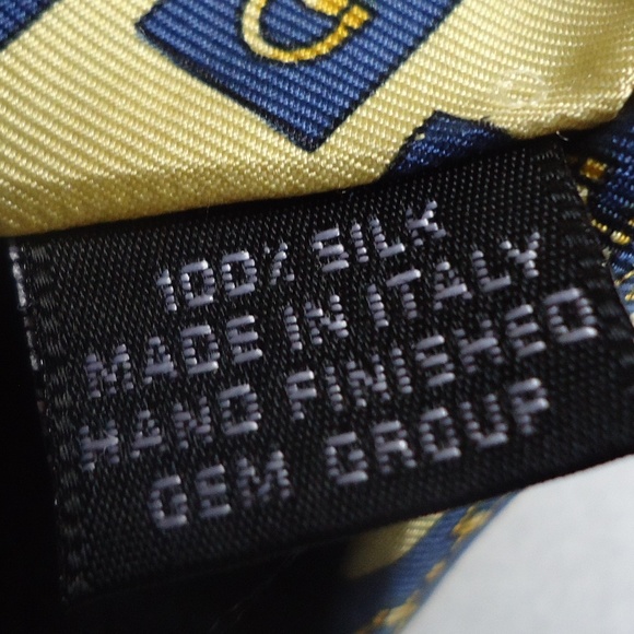 -Paolo-designed by Paolo Gucci 100% silk men's tie. - Picture 8 of 8